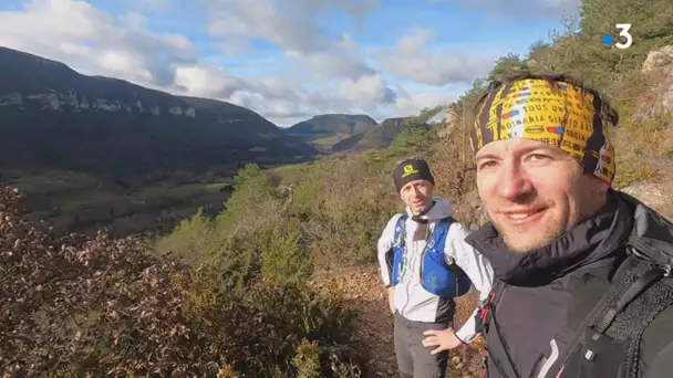 Le Causse de Sauveterre avec  Zinzin Reporter : randonnée magique au dessus des Gorges du Tarn .