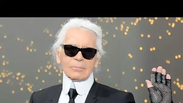 Karl Lagerfeld : cet accessoire dont il se servait pour « taper les gens qui l’agaçaient »