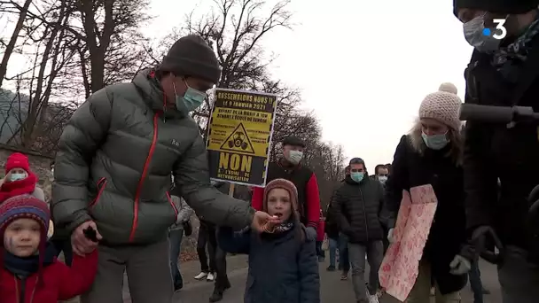 Isère : les habitants de Tencin vent debout contre un projet de méthaniseur agricole