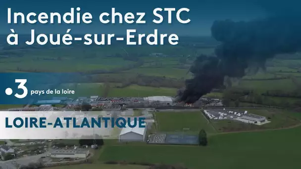 Joué-sur-Erdre au nord de Nantes : incendie en cours dans un entrepôt de tapis en caoutchouc