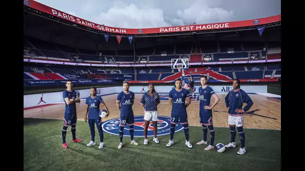 Les nouvelles tenues ℎ𝑜𝑚𝑒 #PSGxJordan dans un Parc des Princes revisité ❤️💙