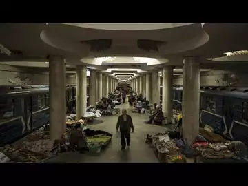 700 personnes réfugiées dans le métro de Kharkiv pour échapper aux bombardements