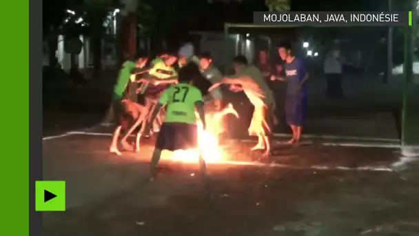 Fireball ? Le foot indonésien qui pète le feu