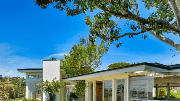 Ça vous intéresse de louer l'immense villa d'Elvis Presley à Beverly Hills ?