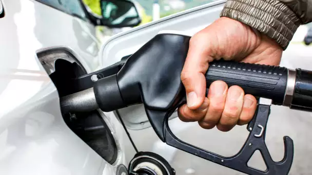 2 euros le litre d'essence : les prix des carburants s'apprêtent à franchir une barrière historique