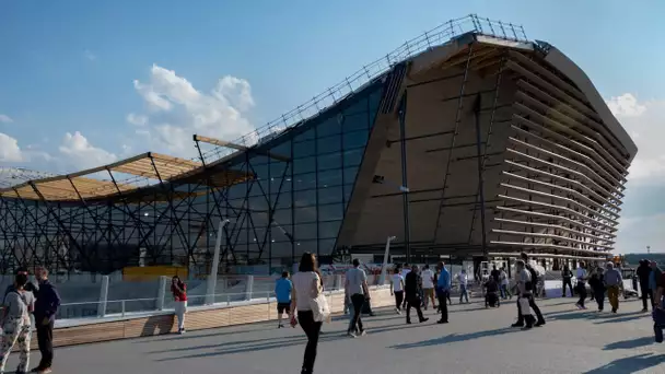EN IMAGES - JO Paris 2024 : voici le nouveau centre aquatique olympique, inauguré ce jeudi