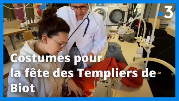 Ces jeunes préparent les costumes pour la fête des Templiers de Biot