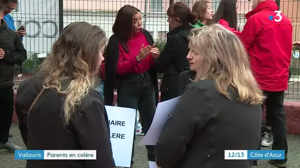 Blocage à Vallauris, du collège Pablo Picasso par des parents d'élèves et des enseignants