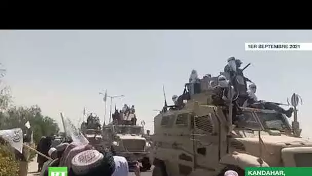 Afghanistan : grand défilé Taliban à Kandahar dans des véhicules militaires américains