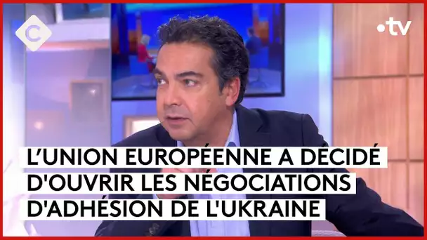 L’Ukraine bientôt dans l’Union européenne ? - L’Édito - C à vous - 15/12/2023