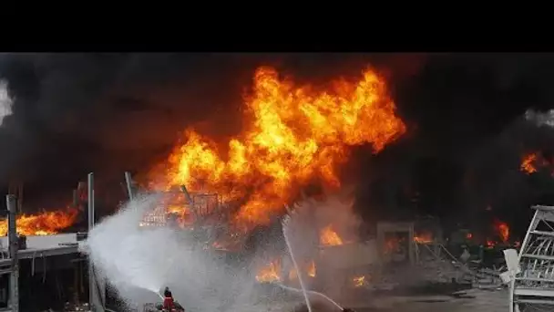Les habitants de Beyrouth sont catastrophés : un nouvel énorme incendie s'est déclaré sur le por…