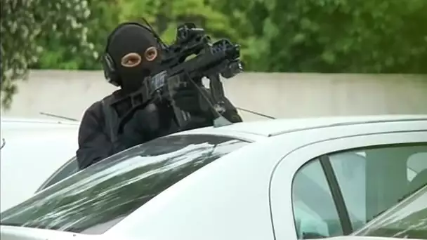 Nîmes police secours - Reportage choc