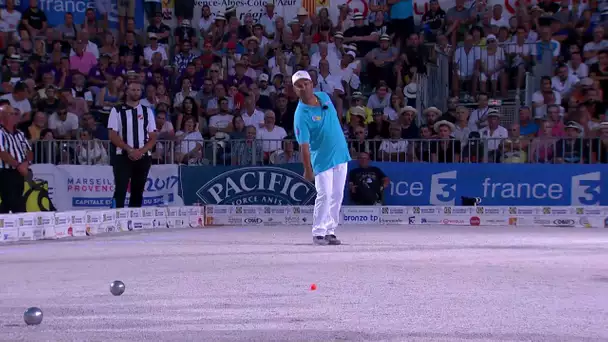 Mondial à pétanque à Marseille : je pointe et tu tires