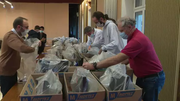 Solidarité : 100 ordinateurs prêtés aux enfants défavorisés de Joigny