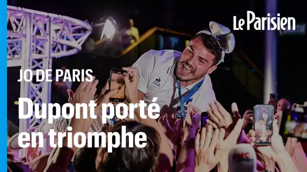 L'énorme fête pour les champions  olympiques du rugby à 7 au club France