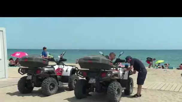 A Canet-en-Roussillon, la police des plages patrouille en quad pendant la saison estivale