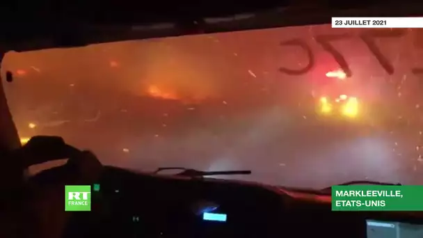 Images choc : des pompiers traversent un feu en Californie