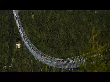 Rép. tchèque : la plus longue passerelle suspendue au monde