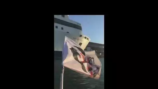 Les marins du STC bloquent le Méditerranée à quai