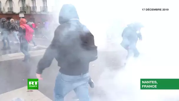 Réforme des retraites : Nantes dans des nuages de gaz lacrymogènes