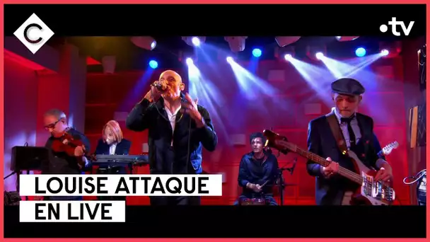 Louise Attaque en live sur la scène de C à vous - 01/11/2022