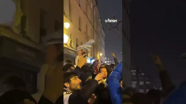 Les supporters argentins fêtent leur victoire dans les rues de Paris