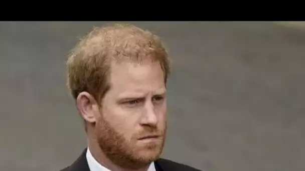 Le prince Harry a porté un coup de marteau alors que Old Etonian Lord se retourne contre Duke en ajo