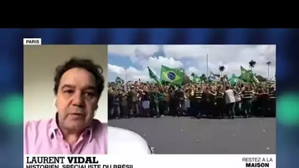 Covid-19 au Brésil : Jair Bolsonaro "se présente comme une sorte de justicier"