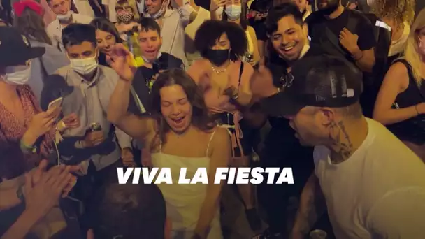 Les Espagnols fêtent la fin du couvre-feu et de l'état d'urgence