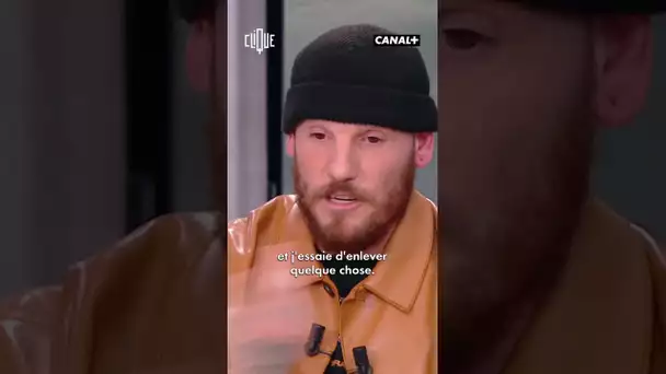 Cet explorateur a survécu à une piqûre de scorpion - CANAL+ #Shorts