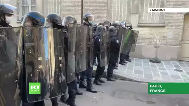 La police intervient pour débloquer le lycée Victor Hugo à Paris