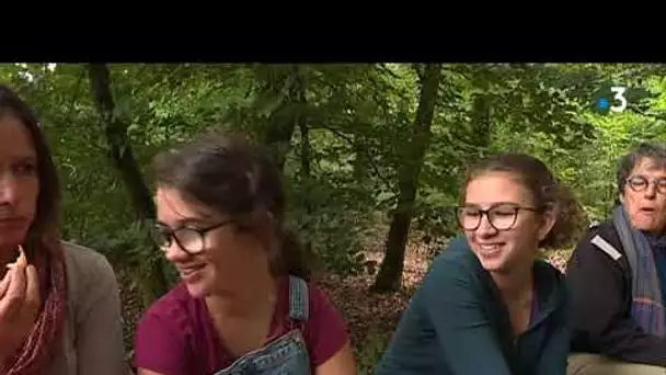 Les leaukaterres, des jeunes engagés apportent leur soutien au maire anti-pesticides de Langoüet