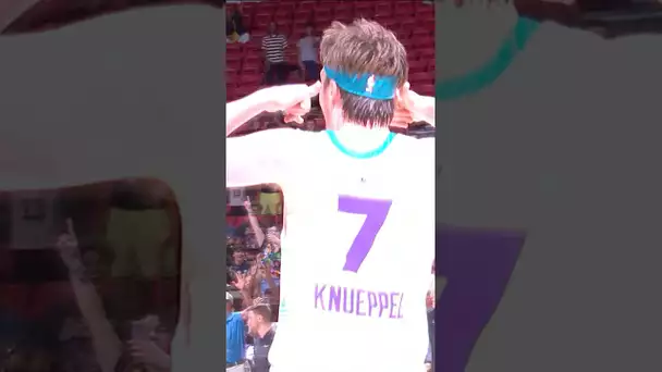 KNUEPPEL & JONES GO BUCKET FOR BUCKET!