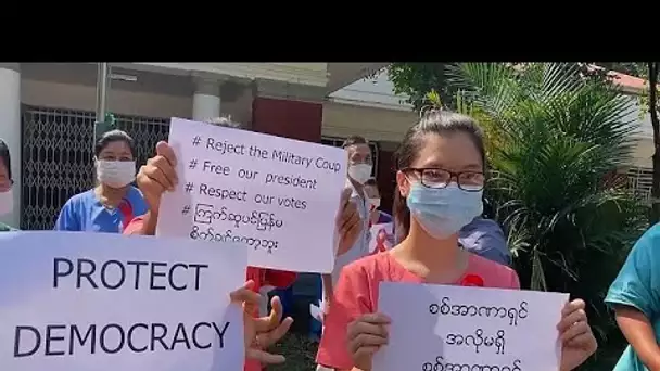 Birmanie : les étudiants affichent leur soutien à Aung San Suu Kyi