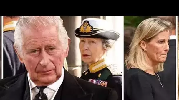 Le roi Charles III est invité à trouver une "manière spéciale" d'honorer la princesse Anne et Sophie