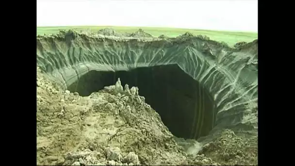 Un gigantesque trou mystérieux découvert en Sibérie
