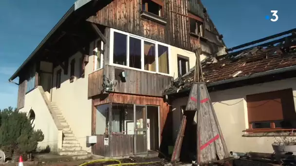 Hôpitaux-Vieux : feu dans un bâtiment de 3 niveaux, 14 personnes relogées