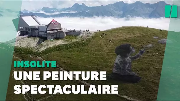 Ce street-artist peint une œuvre spectaculaire à 2000 mètres d'altitude