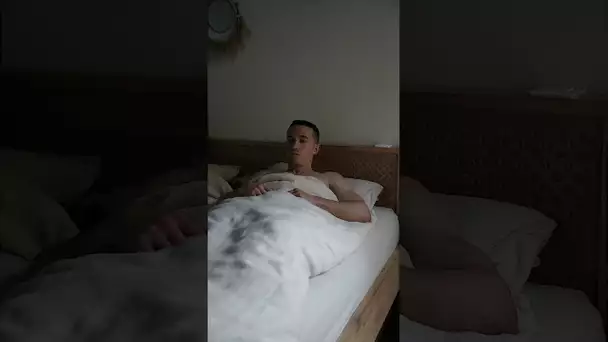 Dangerous cat !! 😂😂