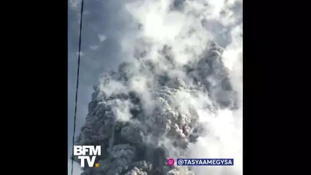 Regardez l&#039;éruption (en accéléré) du volcan Sinabung en Indonésie