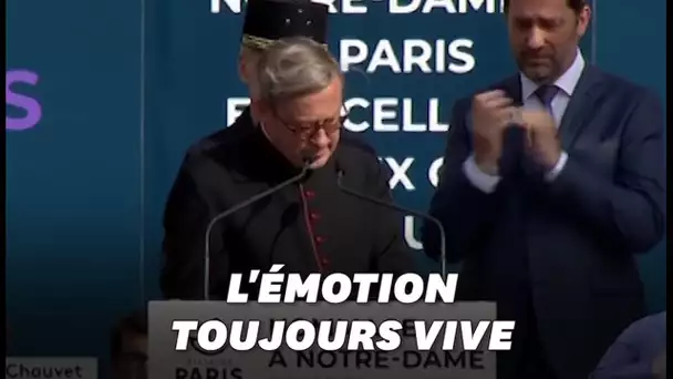 Le recteur de Notre-Dame au bord des larmes lors de l'hommage aux sauveteurs de la cathédrale