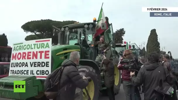 🇮🇹  Italie : des agriculteurs défilent dans les rues de Rome avec leurs tracteurs