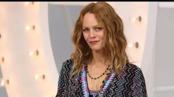 Vanessa Paradis : sa collaboration avec Serge Gainsbourg a été "un enfer", la...