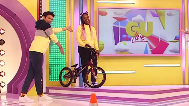 GU'LIVE - AXELLE ÉTIENNE LA CHAMPIONNE DU MONDE DE BMX ROULE A TOUTE ALLURE SUR LE PLATEAU !