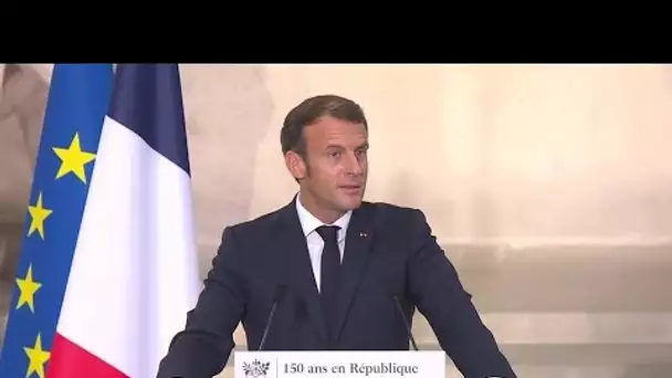 Pour les 150 ans de la République, Emmanuel Macron estime qu'elle "est toujours à protéger"