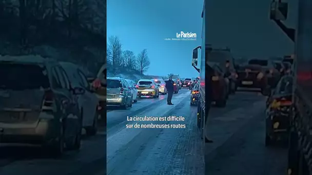 Neige et verglas : bouchons, galère dans les transports... le point sur la situation