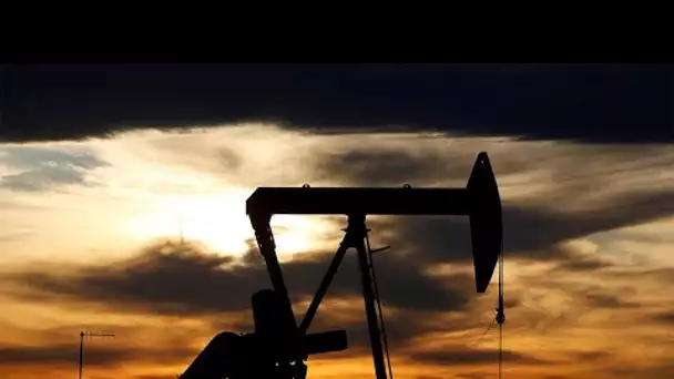 Face à la crise du Covid-19, accord trouvé sur une baisse "historique" de la production de pétrole