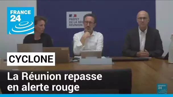La Réunion repasse en alerte rouge pour permettre aux secours d'intervenir • FRANCE 24