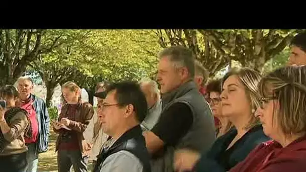 Manifestation d'agriculteurs devant la préfecture de Dordogne