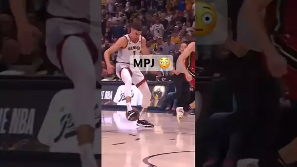 Michael Porter Jr. with the TOUGH move in transition! 🤯| #Shorts